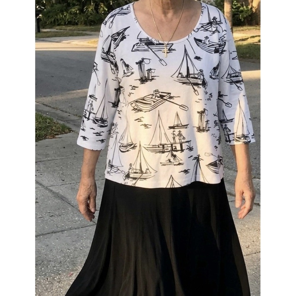 Chico's Additions Sz 2 Sailboat Nautical Print Top white Black 3/4 Sleeves